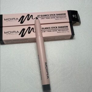 Moira At Glance Stick Shadow in Black